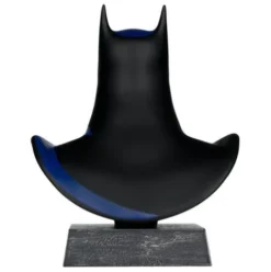 Batman: The Animated Series 1992 DC Direct Mini Réplica 1/3 Máscara de Batman Gold Label 19 cm