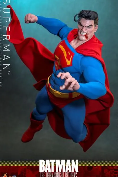 Batman: The Dark Knight Returns Figura Comic Masterpiece 1/6 Superman 34 cm