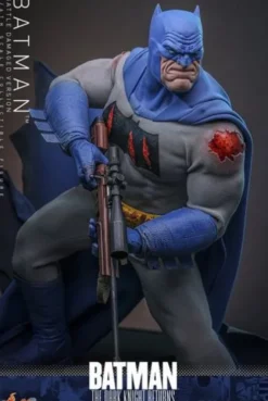 Batman: The Dark Knight Returns Figura Comic Masterpiece 1/6 Batman (Battle Damaged Version) 32 cm