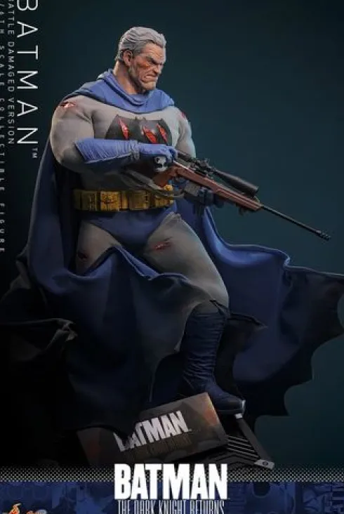 Batman: The Dark Knight Returns Figura Comic Masterpiece 1/6 Batman (Battle Damaged Version) 32 cm