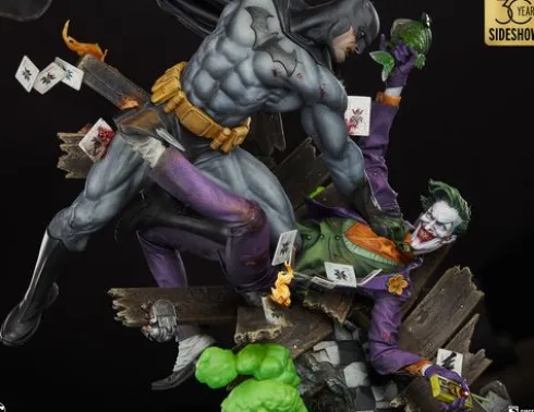 Batman vs The Joker: Eternal Enemies Premium Format Sideshow