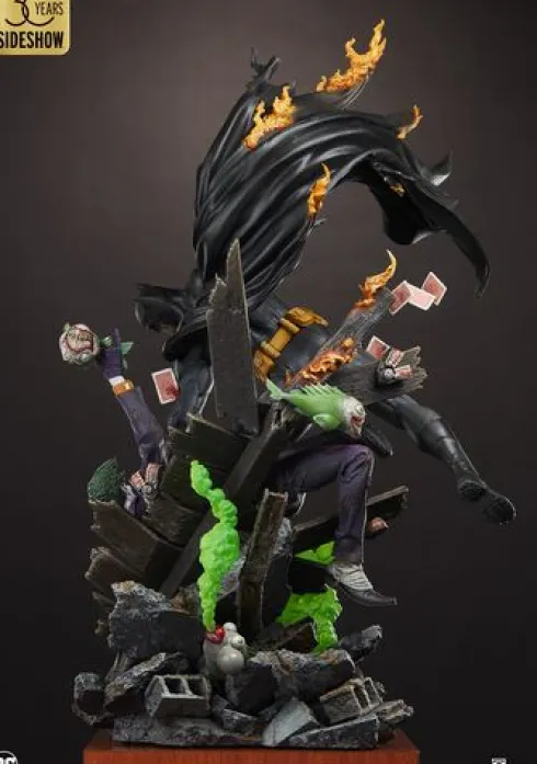 Batman vs The Joker: Eternal Enemies Premium Format Sideshow