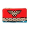 Cartera Loungefly X DC Comics Vintage Wonder Woman Cosplay