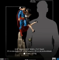 DC Comics Diorama 1/6 Superman & Lois 57 cm