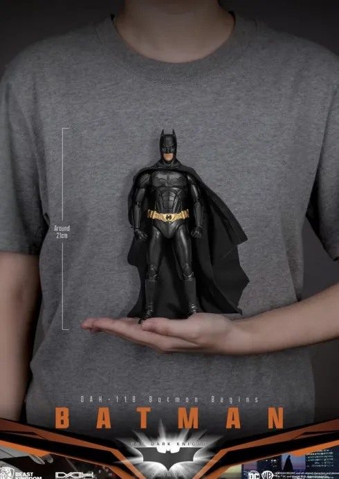 DC Comics Dynamic 8ction Heroes Figura Batman (Batman Begins) 21 cm