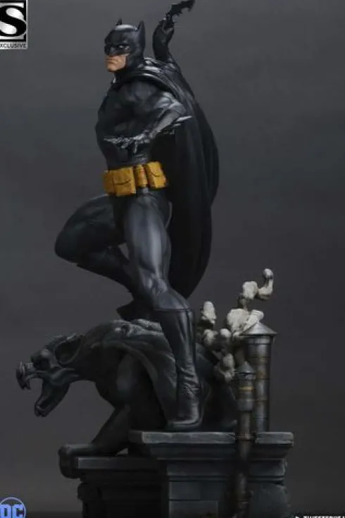 DC Comics Estatua 1/4 Batman (Black and Gray Edition)