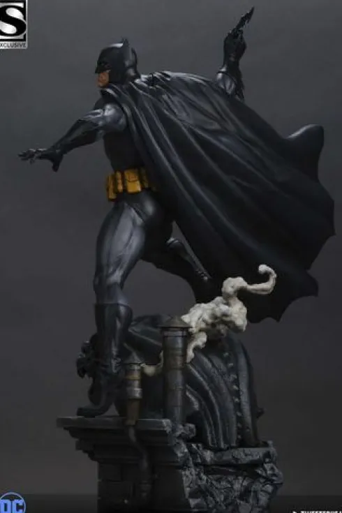 DC Comics Estatua 1/4 Batman (Black and Gray Edition)