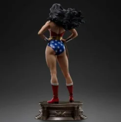 DC Comics Estatua Legacy Replica 1/4 Wonder Woman 56 cm