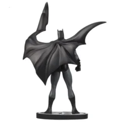 DC Direct Estatua a Batman Black & White Batman (by Jorge Jimenez) 27 cm
