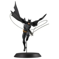 DC Direct Estatua a DC Designer Series Batman (by Dan Mora) 40 cm