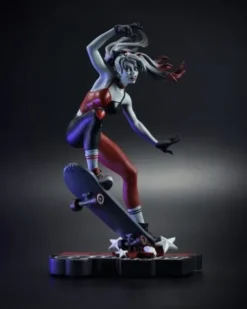 DC Direct Estatua 1/10 Harley Quinn: Red, White & Black Harley Quinn by Ivan Tao 20 cm