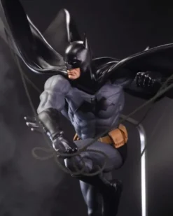 DC Direct Estatua Resina DC Designer Series Batman (by Dan Mora) 40 cm