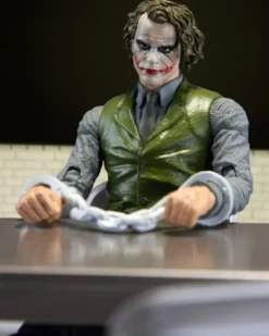DC Multiverse Figura The Joker (Jail Cell Variant) (The Dark Knight) (Gold Label) 18 cm