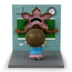 Diorama Stranger Things Once vs Demogorgon