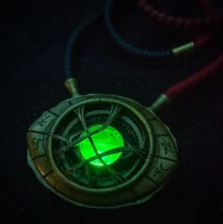 Doctor Strange Eye of Agamotto 1:1 Escala Light-Up Prop Replica Collar