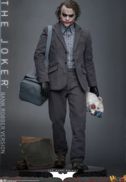 El Caballero oscuro Figura DX 1/6 The Joker (Bank Robber Version) 30 cm