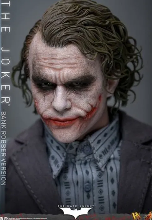 El Caballero oscuro Figura DX 1/6 The Joker (Bank Robber Version) 30 cm