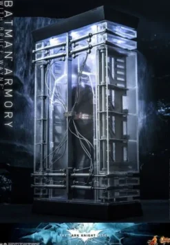 El caballero oscuro: La leyenda renace Figuras y Diorama Movie Masterpiece 1/6 Batman Armory with Bruce Wayne 30 cm