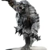 El Señor de los Anillos Estatua Olog-hai of the Black Gate 14 cm