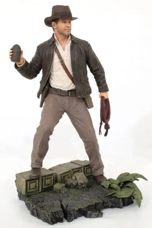 Indiana Jones Premier Collection Treasures Statue