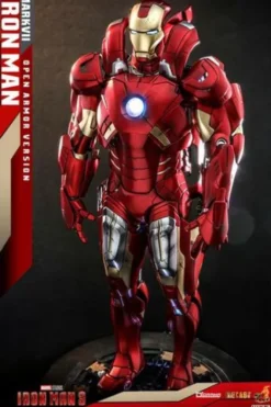 Iron Man 3 Diorama 1/6 Iron Man Mark VII (Open Armor Version) 32 cm