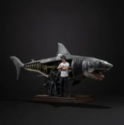 Jaws Estatua 1/10 Deluxe Art Scale Steven Spielberg Jaws 50th anniversary 27 cm
