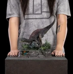 Jurassic World: Dominion Estatua 1/20 Demi Art Scale Therizinosaurus 29 cm
