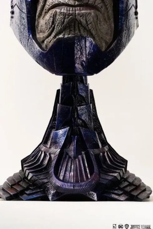 Justice League Replik 1/1 Darkseid Art Mask 52 cm