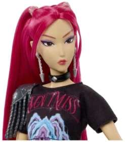 KPop Demon Hunters Muñeca Huntrix Mira (How It’s Done)