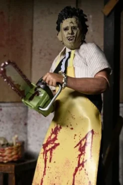 La Matanza de Texas Clothed Figura Leatherface 20 cm