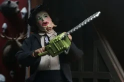 La Matanza de Texas Clothed Figura Pretty Woman Leatherface 20 cm
