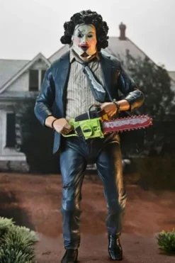 La Matanza de Texas Figura Clothed Ultimate Pretty Woman Leatherface 50th Anniversary 20 cm