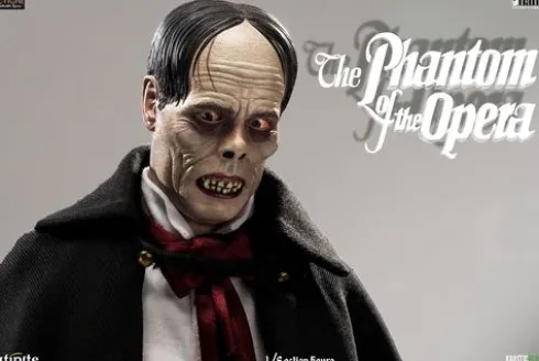 Lon Chaney as Phantom of the Opera