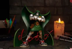 Marvel Designer Collectible Estatua Dr. Doom 25 cm