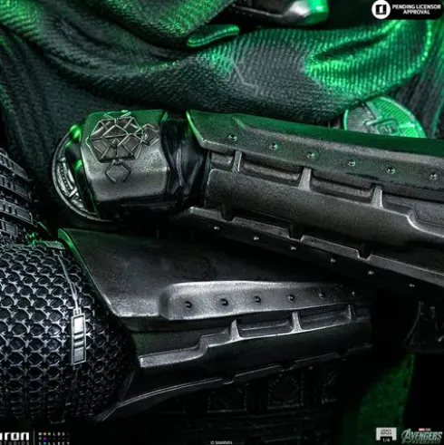 Marvel Doctor Doom Avengers Doomsday 1/4 Legacy Replica
