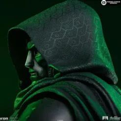 Marvel Doctor Doom Avengers Doomsday 1/4 Legacy Replica