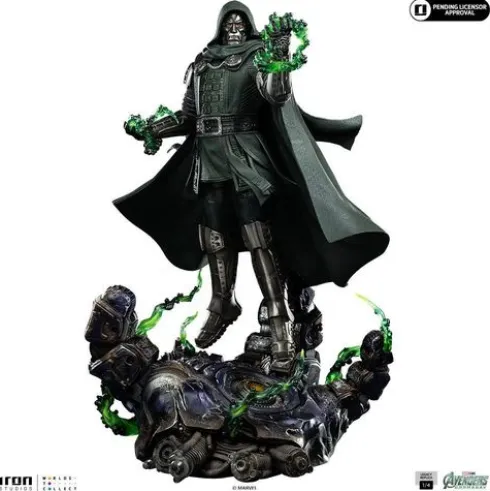 Marvel Doctor Doom Avengers Doomsday 1/4 Legacy Replica
