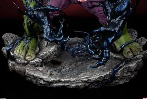 Marvel Estatua Premium Format Venomized Hulk 63 cm