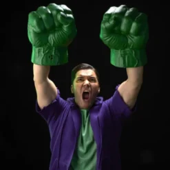 Marvel Legends Series Incredible Hulk Premium Role-play Fists with Smash ‘N Bash Sound FX