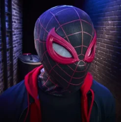 Marvel Legends Series Spider-Man: Miles Morales Electronic Expressive Mask
