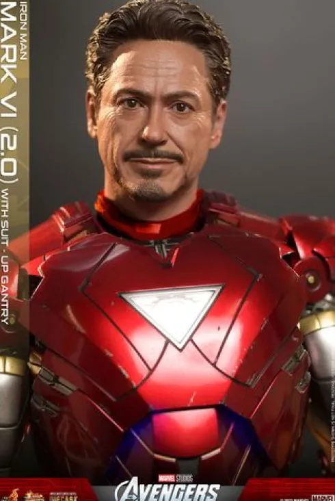 Marvel Los Vengadores Figura Movie Masterpiece Diecast 1/6 Iron Man Mark VI (2.0) with Suit-Up Gantry 32 cm