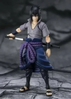 Naruto Shippuden Figura S.H. Figuarts Sasuke Uchiha -He who bears all Hatred- 15 cm