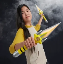 Power Rangers Lightning Collection Mighty Morphin Yellow Ranger Power Daggers