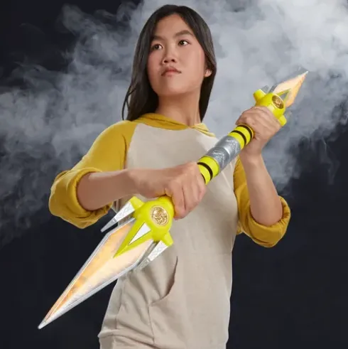 Power Rangers Lightning Collection Mighty Morphin Yellow Ranger Power Daggers