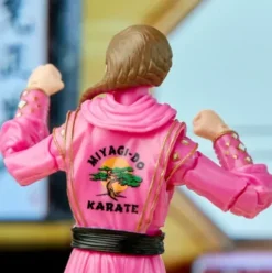 Power Rangers x Cobra Kai Ligtning Collection Figura Morphed Samantha LaRusso Pink Mantis Ranger