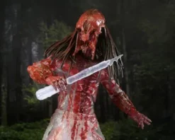 Prey Figura Ultimate Feral Bear Blood Predator 18 cm