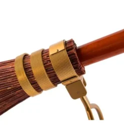 Réplica Escoba Voladora Nimbus 2000 Harry Potter Noble Collection New Edition