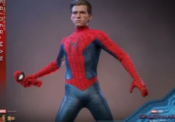 Spider-Man: No Way Home Figura Movie Masterpiece 1/6 Spider-Man (New Red and Blue Suit) 28 cm