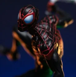 Spider-Man vs. Villains Estatua 1/10 Diorama BDS Art Scale Miles Morales 32 cm
