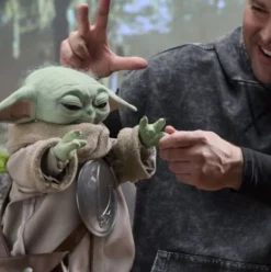 Star Wars Figura animatrónica tamaño real Ultimate Grogu 37 cm